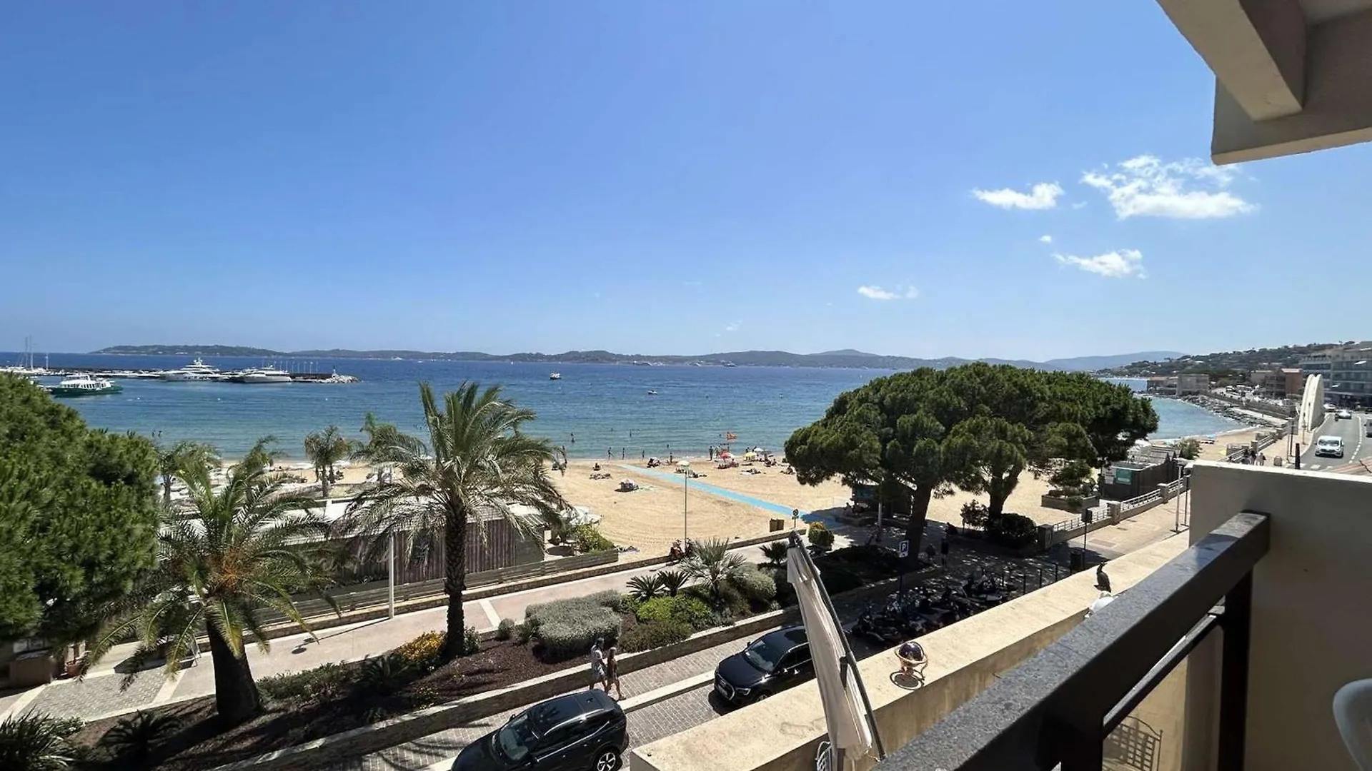 Appartement 2 Pieces Sainte-Maxime Proche Plage Avec Parking Et Climatisation - Fr-1-226-533
